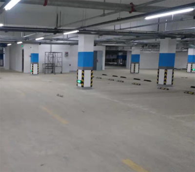 貴州停車(chē)場(chǎng)劃線(xiàn)報(bào)價(jià) 貴州地下車(chē)庫(kù)劃線(xiàn)價(jià)格？