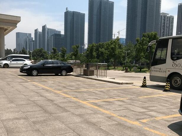 酒店賓館停車位劃線找什么單位，找誰來劃線？