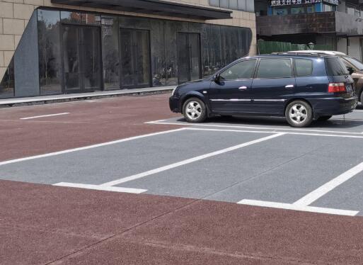 聚氨酯地坪涂料系統戶外停車場地坪需要具備哪些性能？