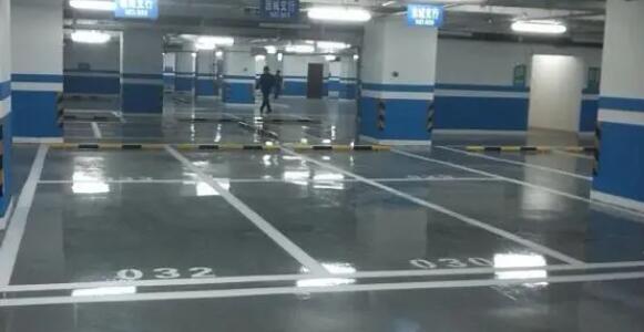 南京停車(chē)場(chǎng)劃線在施工前做哪些準(zhǔn)備？飛揚(yáng)施工經(jīng)驗(yàn)豐富,價(jià)格公道