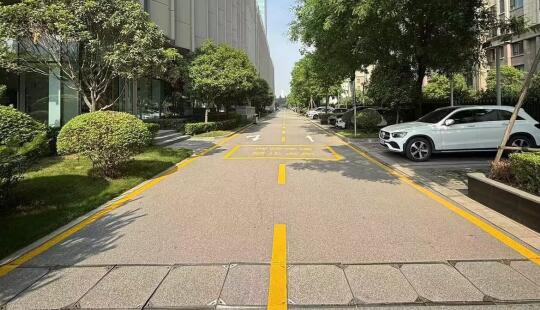 找飛揚市政,專業(yè)蘇州車位劃線服務 找飛揚市政,專業(yè)蘇州車位劃線服務